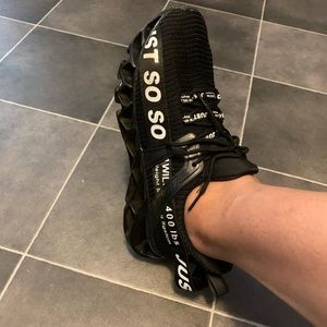 Women’s Amazon just so shoes size 9.5